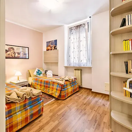 Rosa Tea Castelvecchio