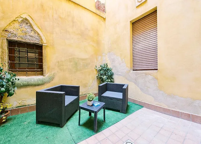 Rosa Tea Castelvecchio *